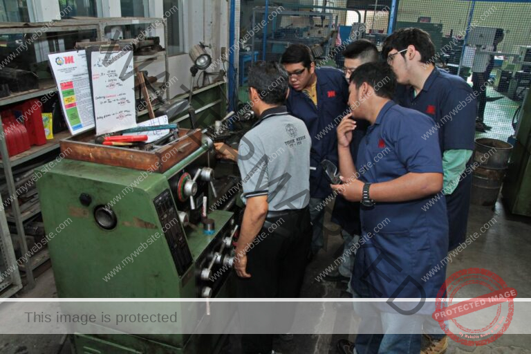 Teknologi Rekayasa Manufaktur ITS: Panduan Lengkap